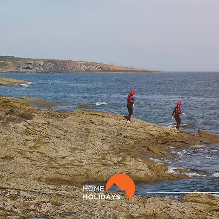 #002 Donalds Flat By Holidays 公寓