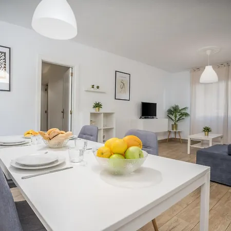 #002 Donalds Flat By Holidays Διαμέρισμα