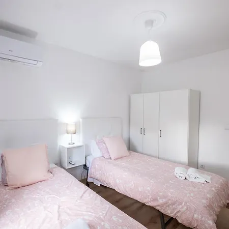 #002 Cozy Flat In Apartamento